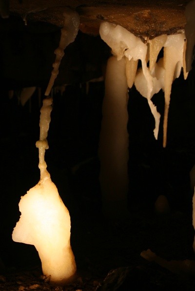 stalactites ohio caverns