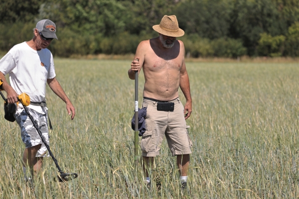 Jim and Delwin with metal detector