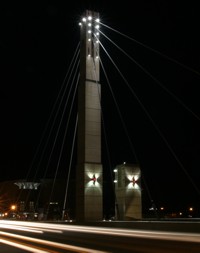 lane avenue bridge - cars